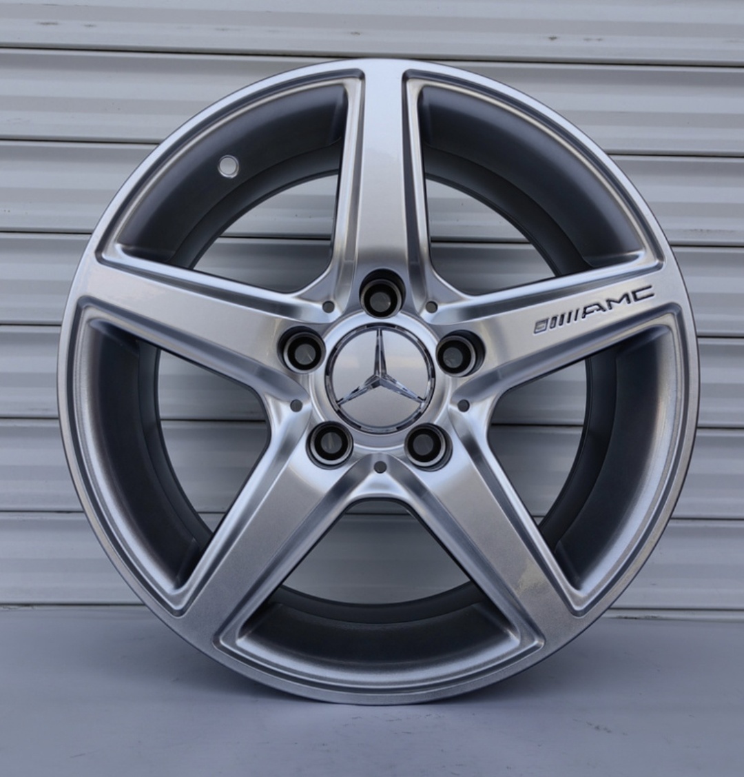 ACQ AT39 7x15/5x112 D66.6 ET35 серебристый
