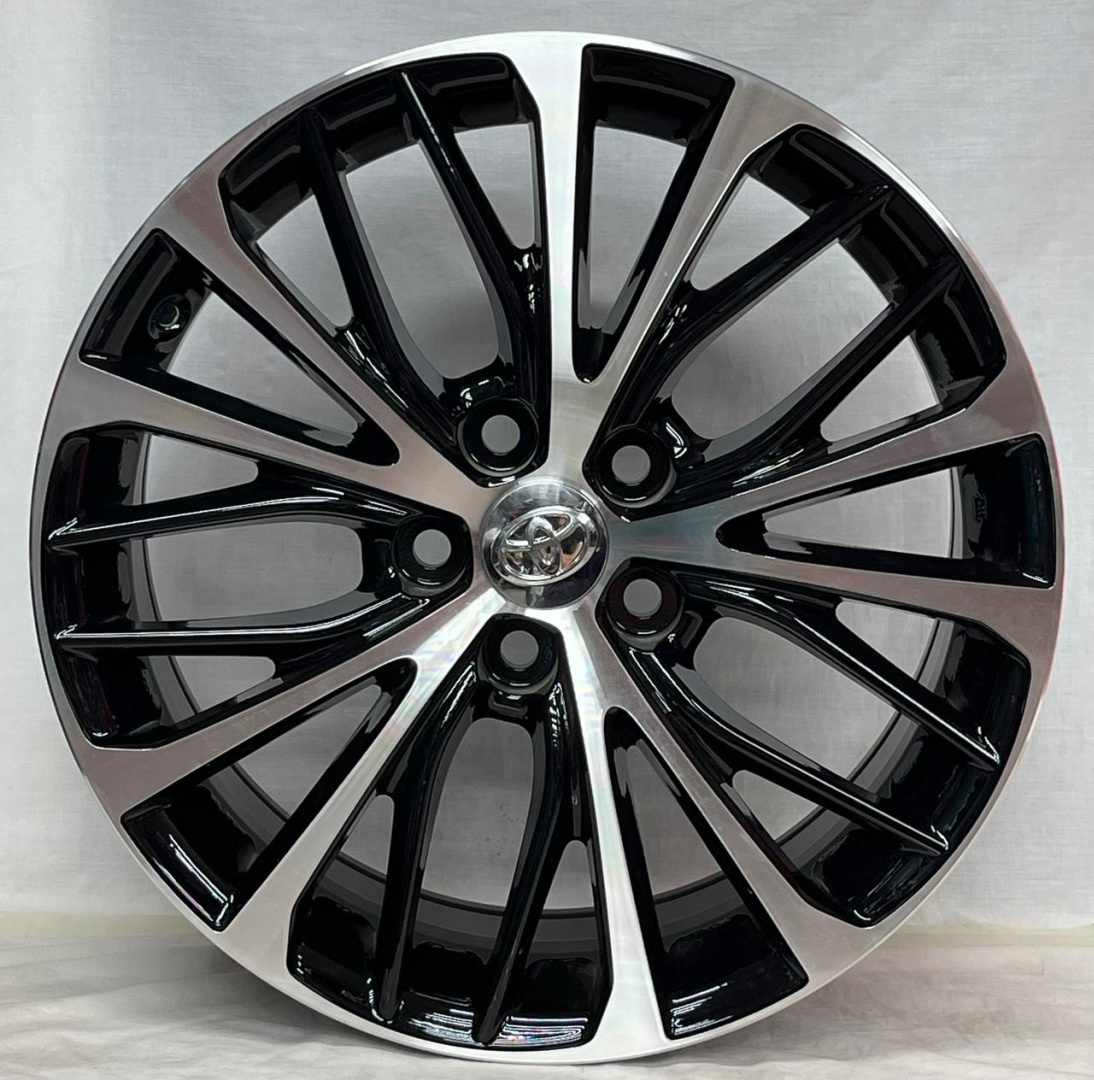 SSM 540 8x18 5x114.3 D60.1 ET45 серебристый, черный