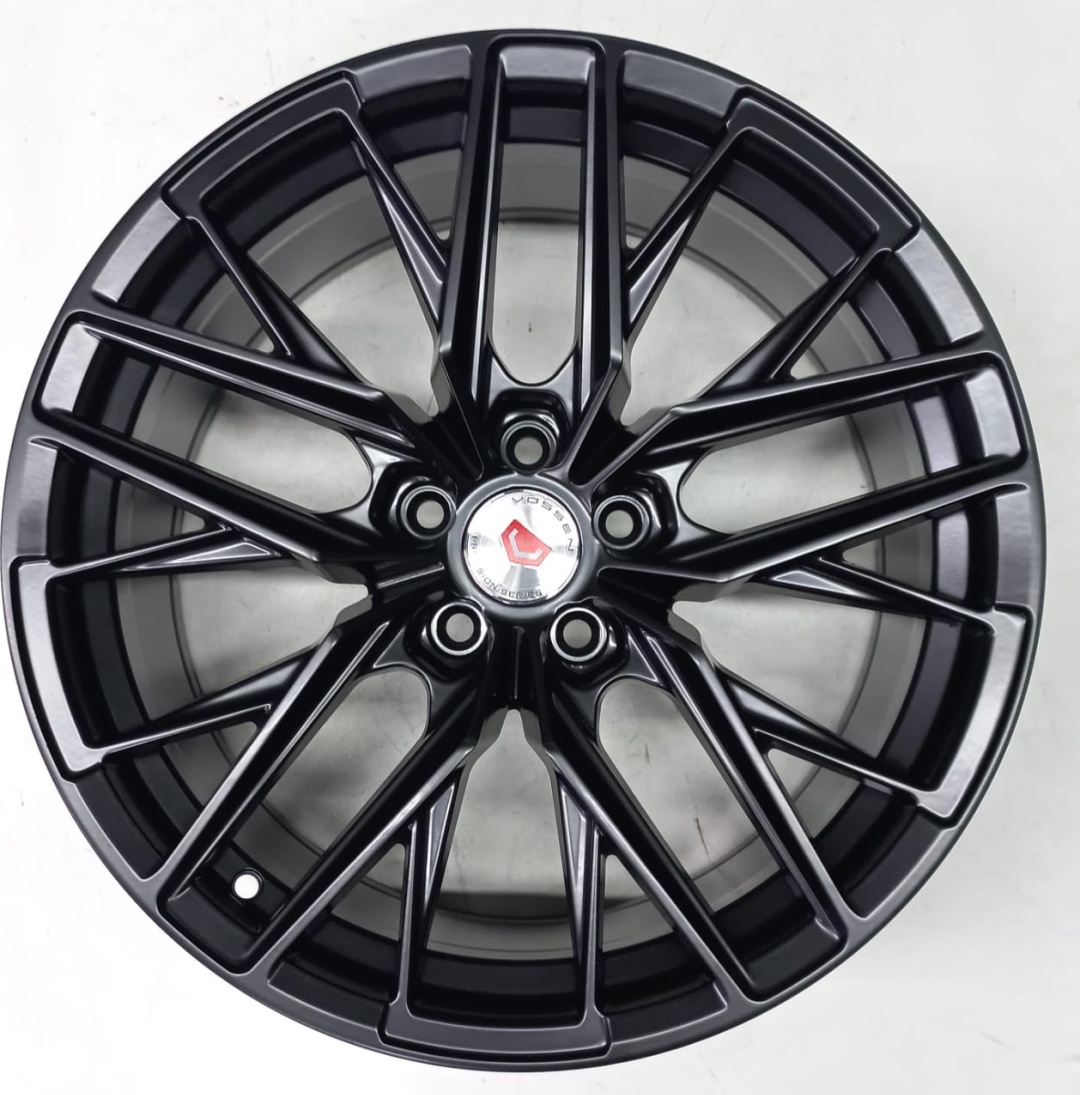 Vossen 8033 8.5x18 5x108 D65.1 ET35 4 диска черный