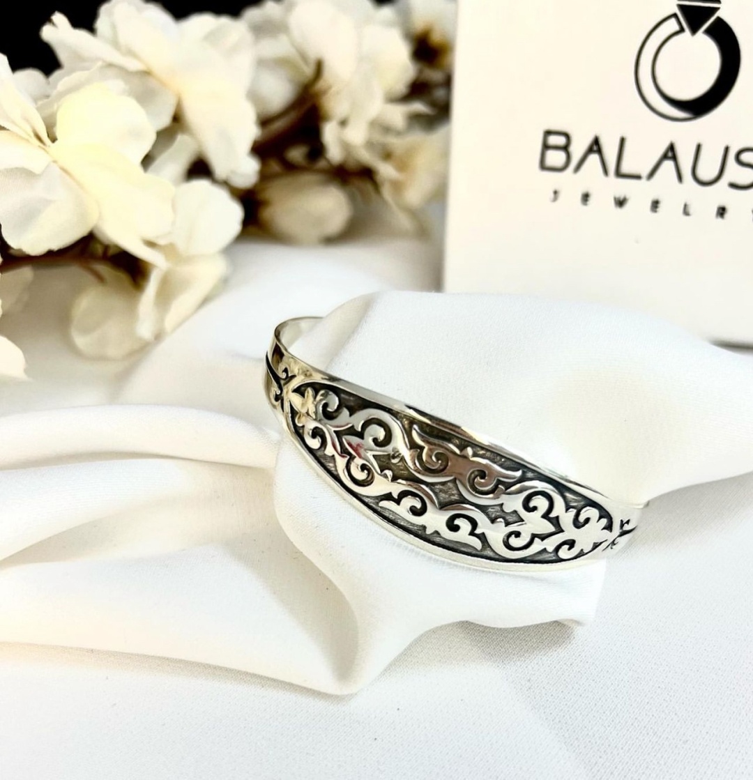 Balausa Jewelry B053 длина 20 см, вес 17.3 г серебро, плетение отсутствует