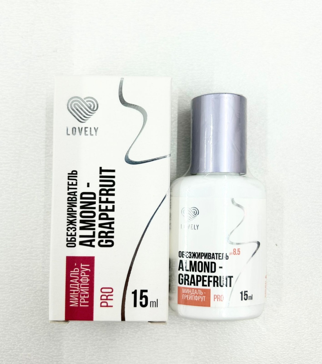 Lovely обезжириватель для ресниц Lovely обезжириватель миндаль грейпфрут 15 мл