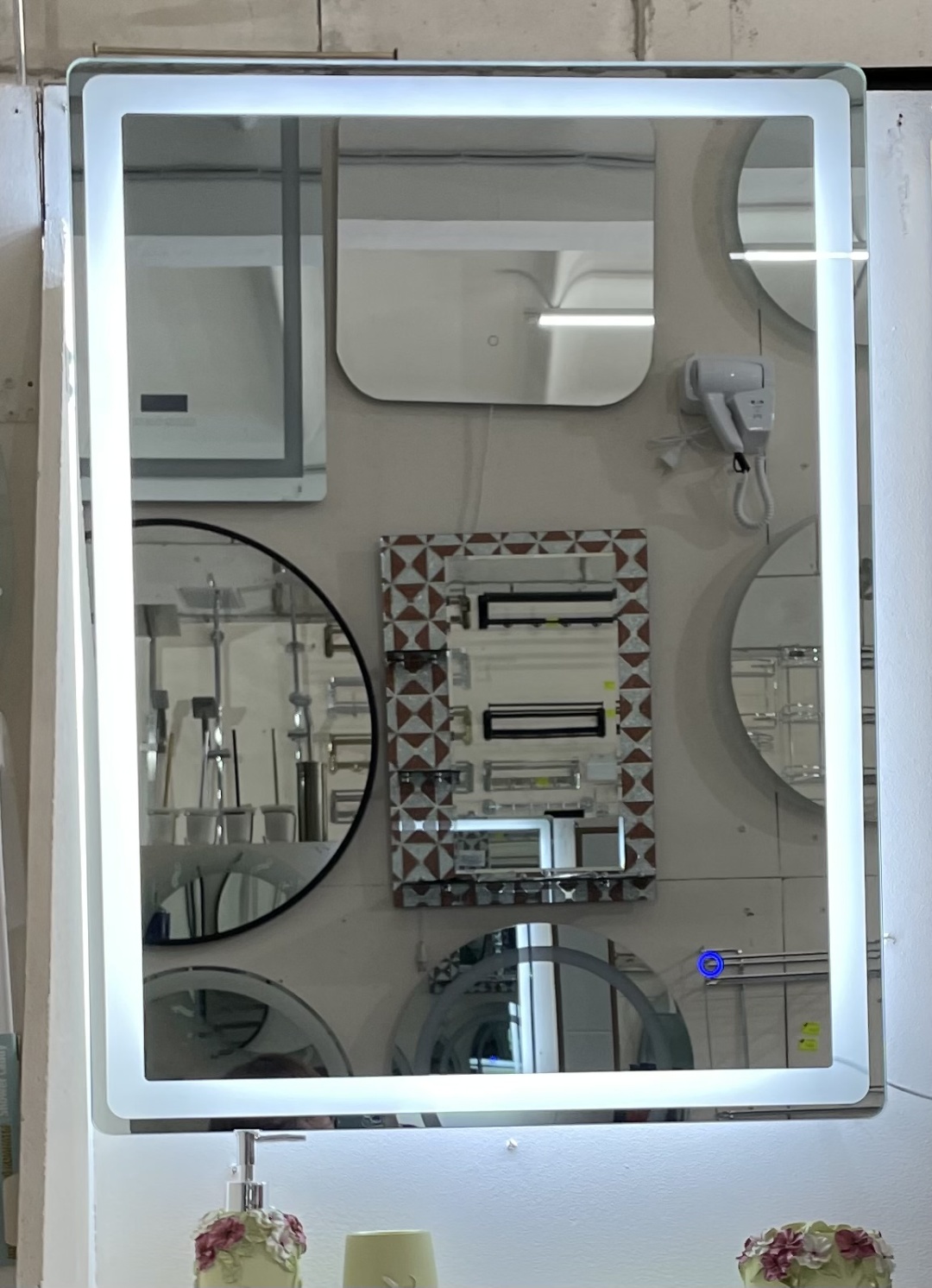 Умное зеркало настенное Forlux 70x90 см