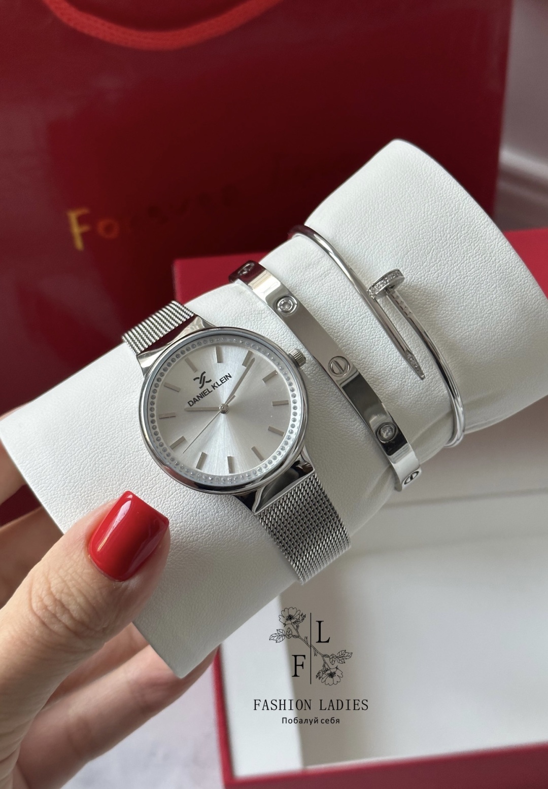 Кварцевые Daniel Klein FLsh DK.16silver.zir с браслетами нержавеющая сталь
