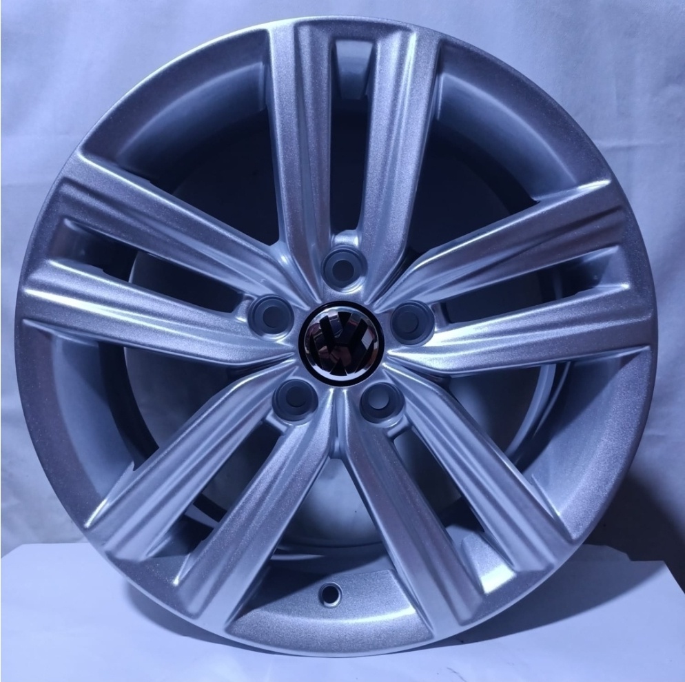 Replica 0777 6x15/5x100 D57.1 ET40 4 диска серебристый