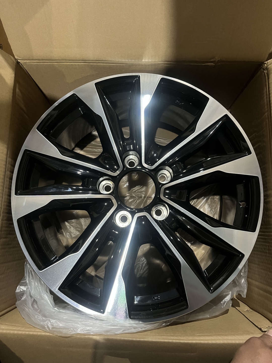 Antata Toyota A 8.5x21/5x150 D110.1 ET45 4 диска черный, серебристый
