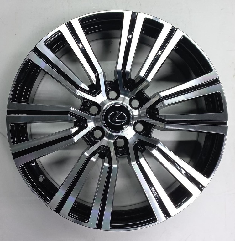 Wheels 1754 8.5x22/6x139.7 D95.1 ET45 черный, серебристый