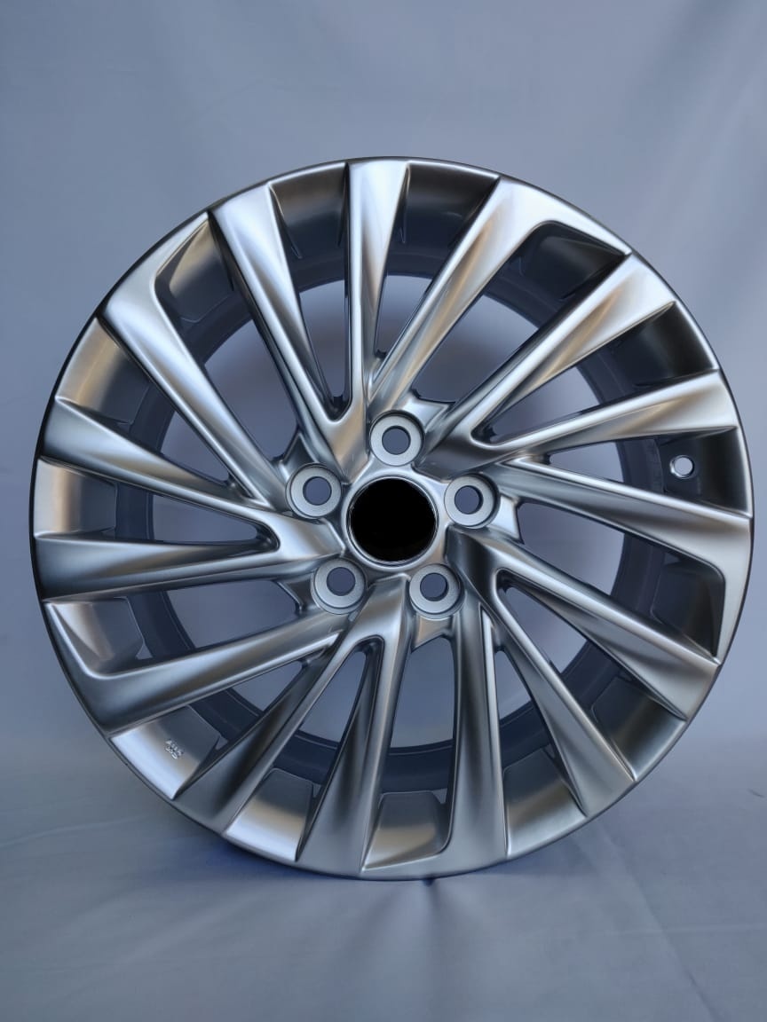 RS 1080 8x18/5x114.3 D60.1 ET45 серебристый