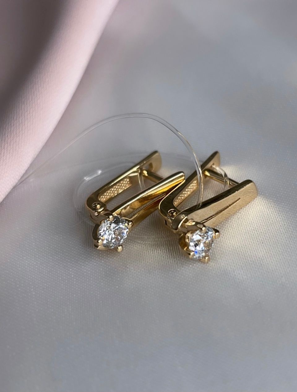 Купить Серьги Золото России 397939 вес 2.23 г золото, без вставок в ...