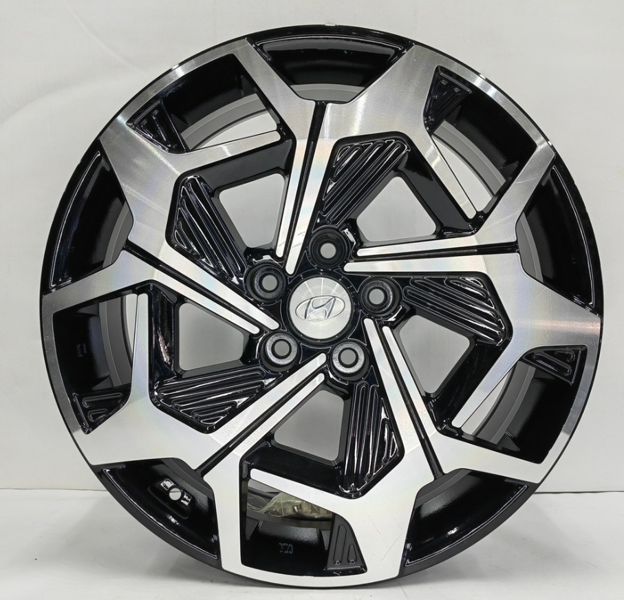 BW 377 7.5x20/5x114.3 D67.1 ET49 черный, серебристый