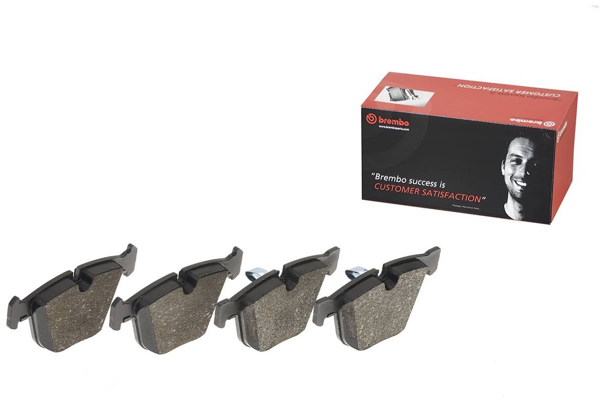 Колодки Brembo задние P06050 4 шт