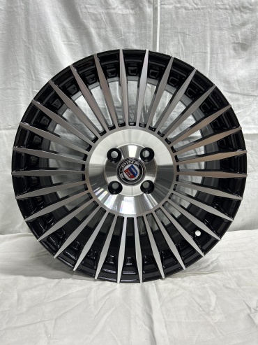 SSM 4078 7.5x17/4x100 D67.1 ET35 4 диска черный, серебристый