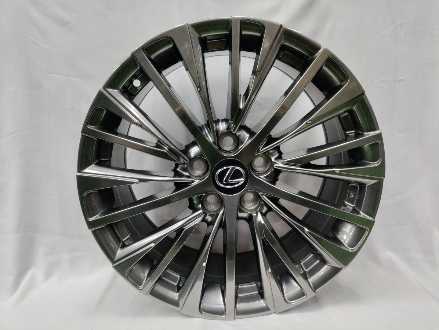 LKN Lkn468 8x18/5x114.3 D60.1 ET45 графит