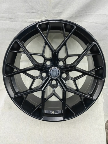 Replica ZT816 8x18/5x114.3 D73.1 ET38 4 диска черный