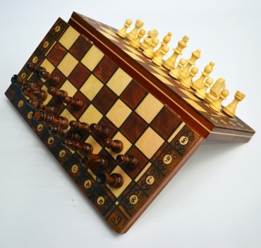 Шахматы,нарды и шашки 3 в 1 Xinliye дерево 34x34 см