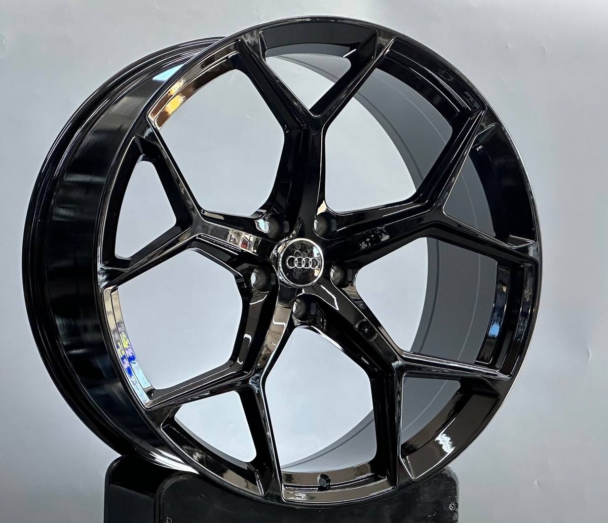 334 Black AU 10x22/5x112 D66.5 ET20 4 диска черный, серебристый, графит
