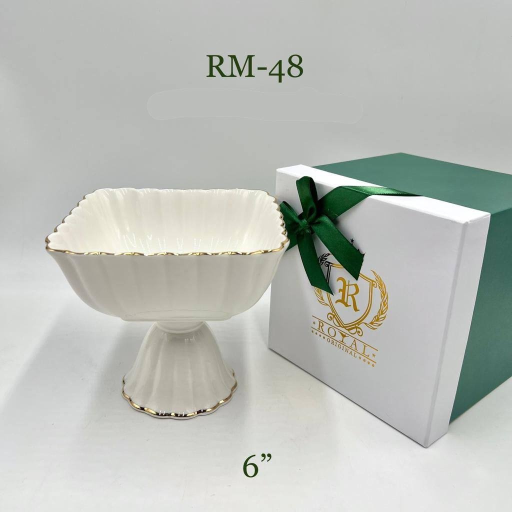 Royal конфетница Rm48 квадратная 1 шт