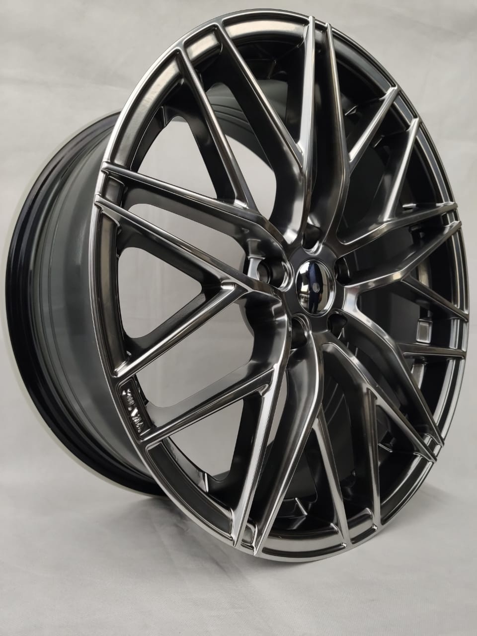 Makstton Faster 8.5x19/5x114.3 D73.1 ET38 графит