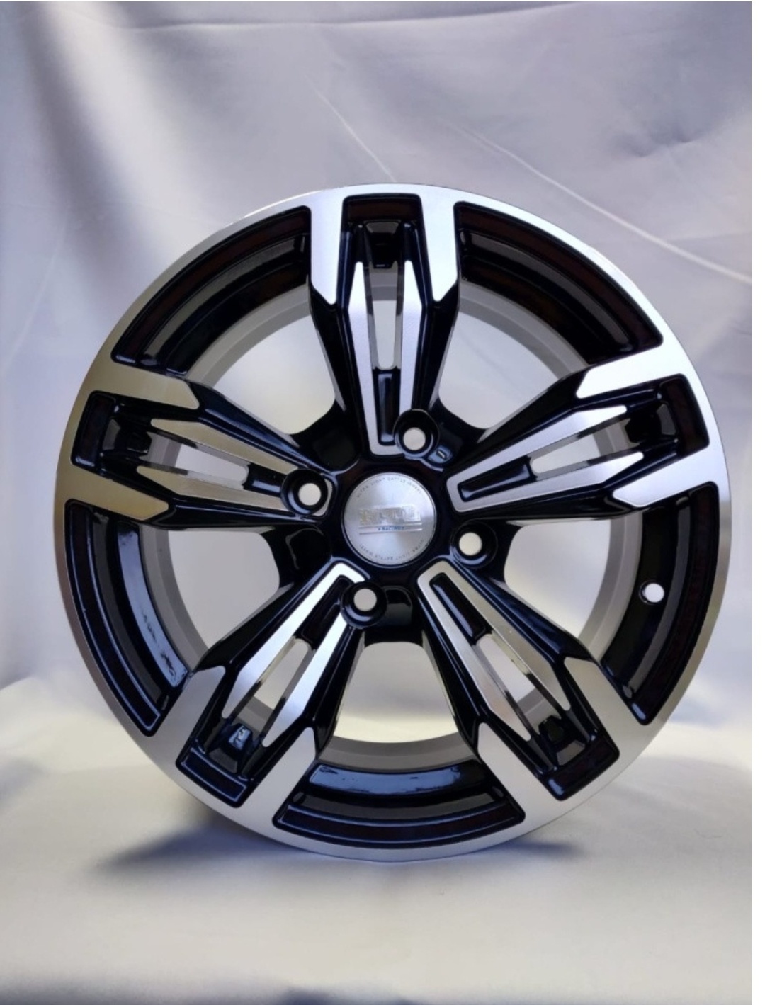 AA-TOP HT145071 6x14/4x100 D67.1 ET35 черный, серебристый