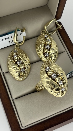 AIS COLLECTION Золото Италии вес 11.59 г золото, без вставок