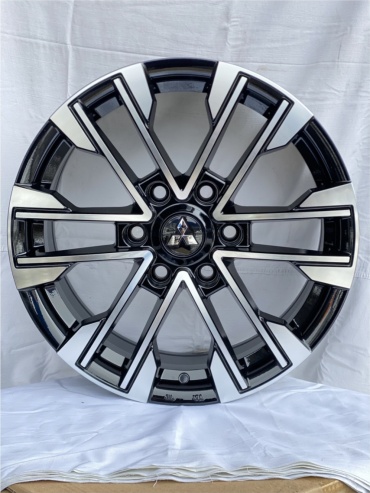 TT RNO YL7881 7.5x18/6x139.7 D67.1 ET30 4 диска черный, серебристый