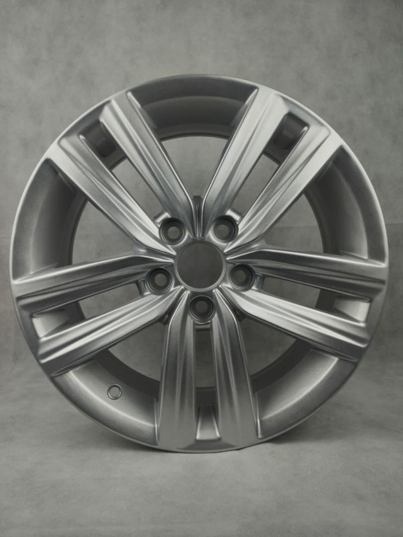 DNS BJ 551 6x15/5x100 D57.1 ET40 серебристый
