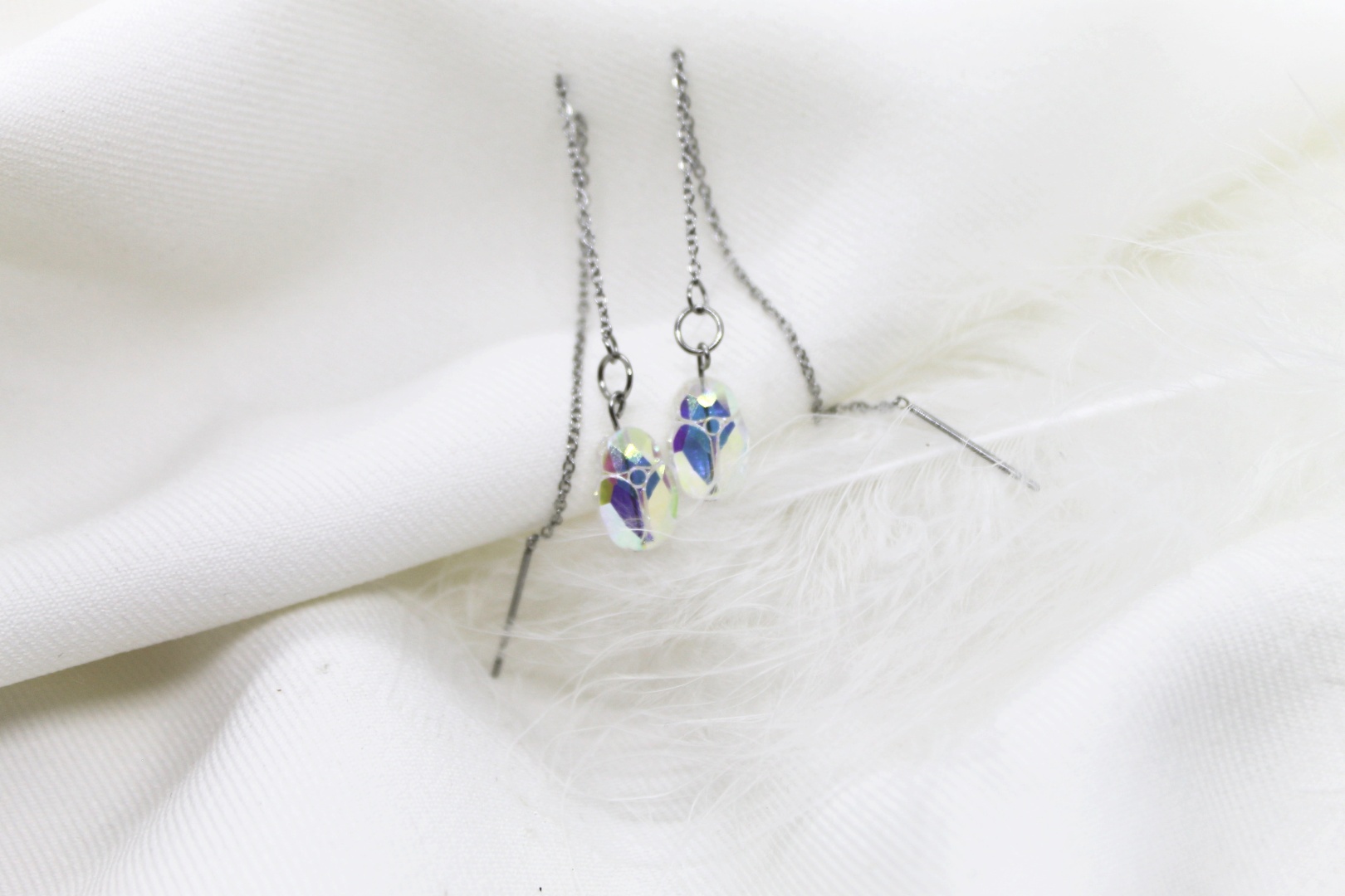 Серьги-цепочки TheQUEEN ювелирный сплав, кристаллы Swarovski