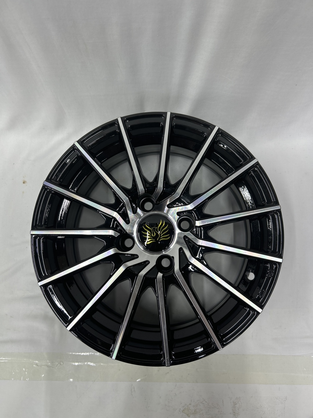 LKN 1223 6x14/4x100 D67.1 ET35 черный, серебристый