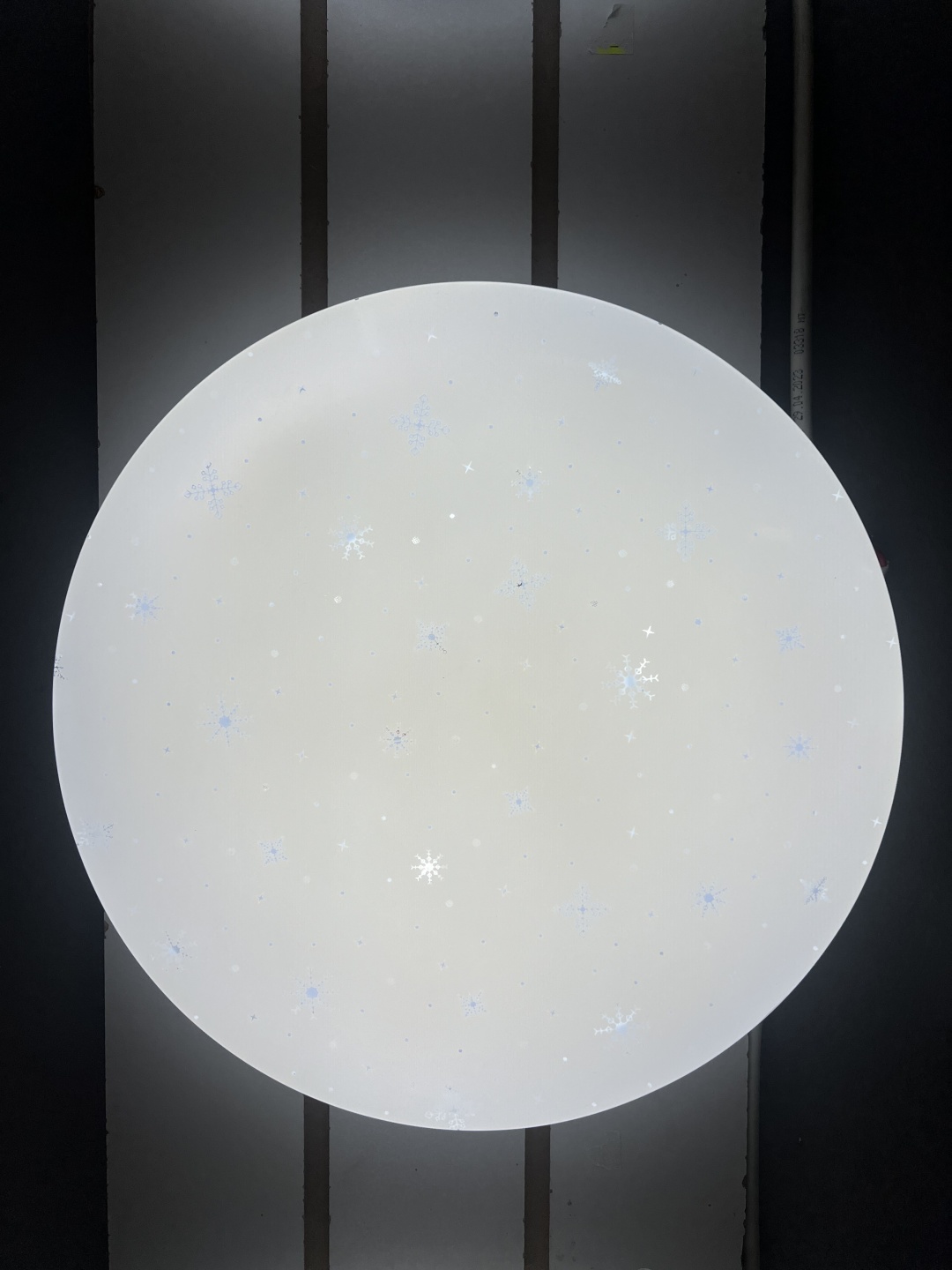 Светильник потолочный LED белый