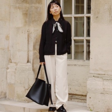 Демисезонная куртка Uniqlo черный