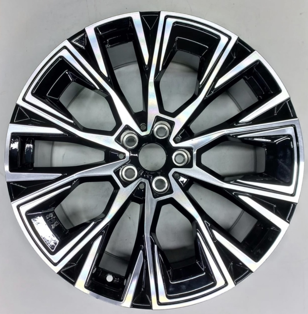 ACQ RR382 8.5/9.5x20/5x112 D66.6 ET41.25 черный, серебристый