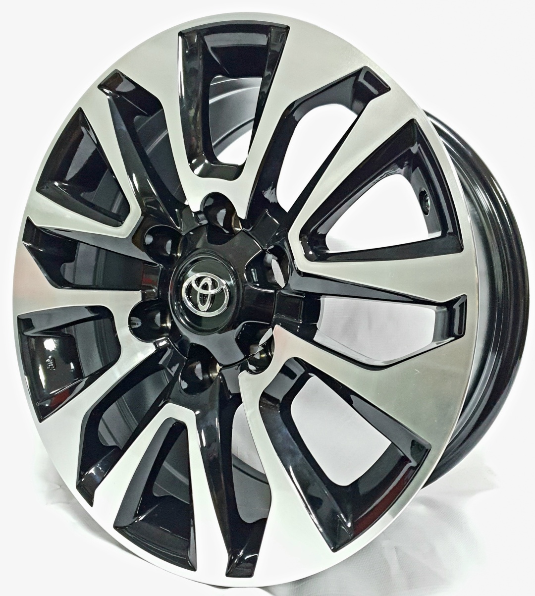 Toyota 1743 7.5x17/6x139.7 D106.1 ET25 черный