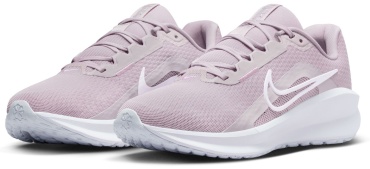 Кроссовки Nike розовый
