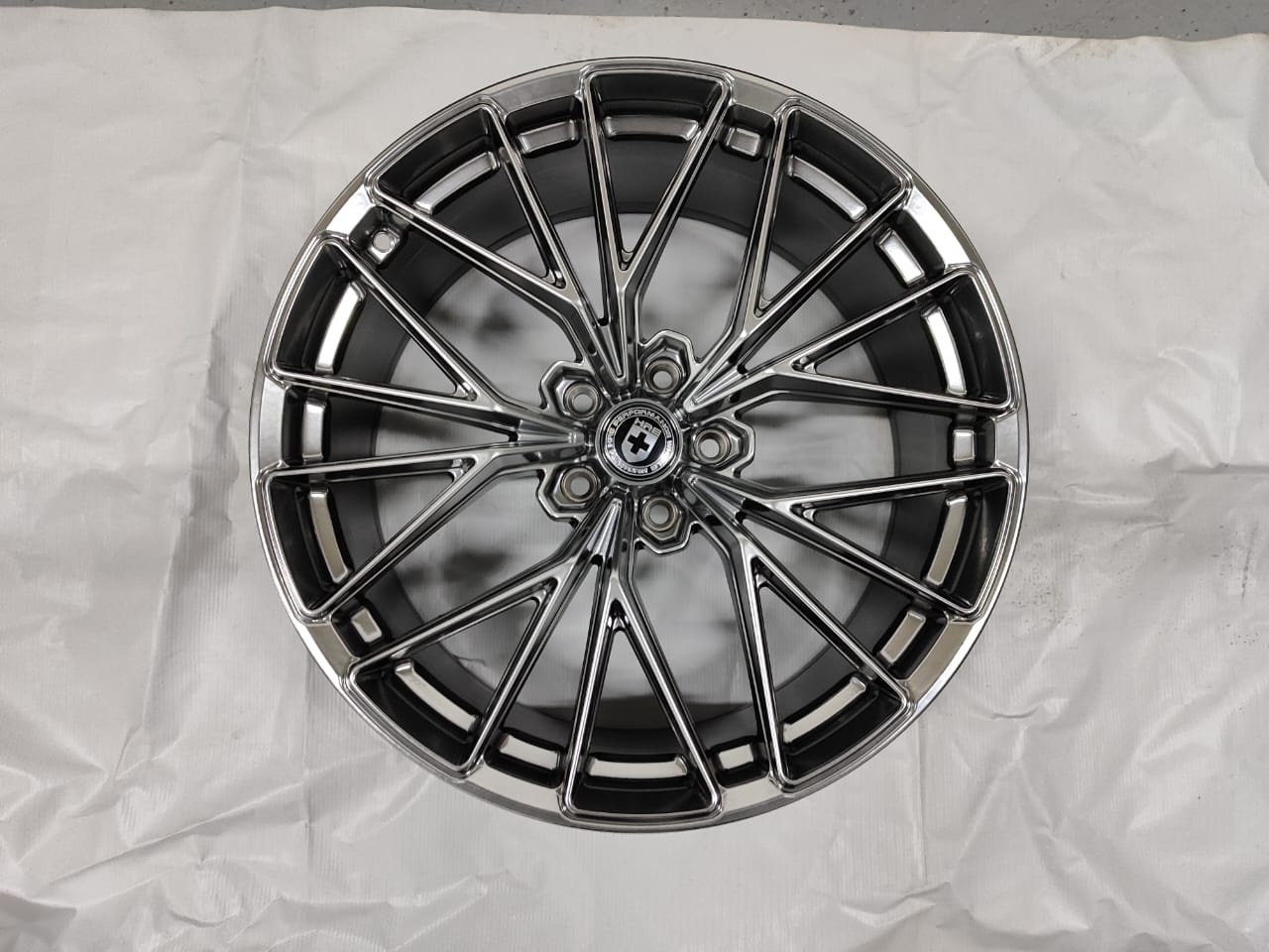 HRE FF28 9x20/5x114.3 D73.1 ET35 графит