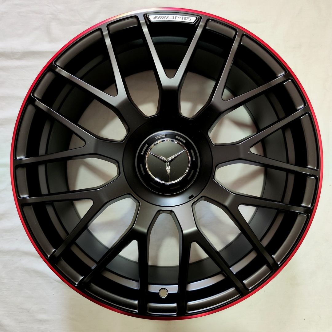 Wheels 817 8x18/5x112 D66.6 ET35 черный, красный