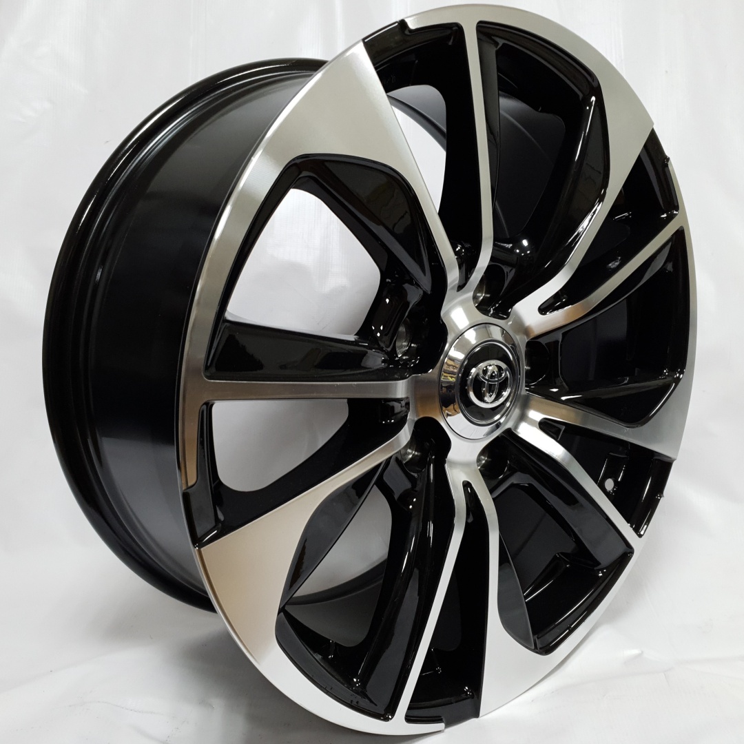 Toyota 866 8.5x20/5x150 D110 ET45 черный, серебристый