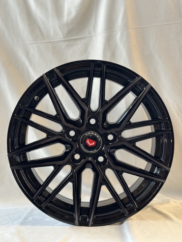 Replica 005 7x16/5x114.3 D67.1 ET35 4 диска черный