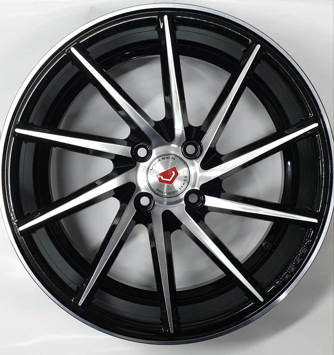Vossen Cv5 7x16/4x100 D67.1 ET35 серебристый, черный