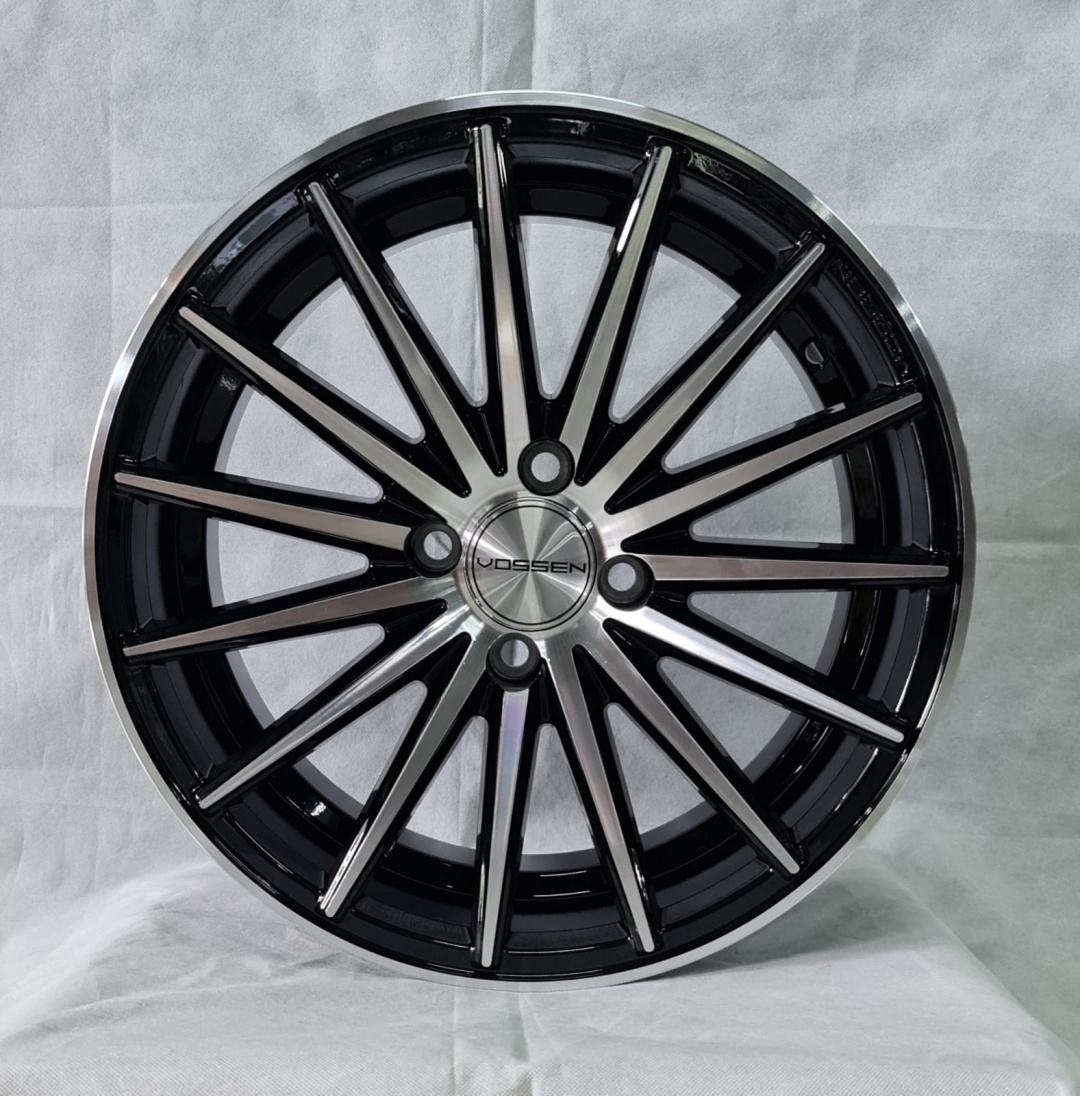 Vossen VFS 7x16/4x100 D67.1 ET30 черный