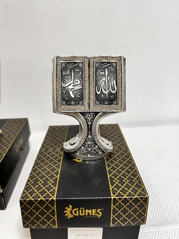 Gunes статуэтка Раскрытая книга 15 см, гипс