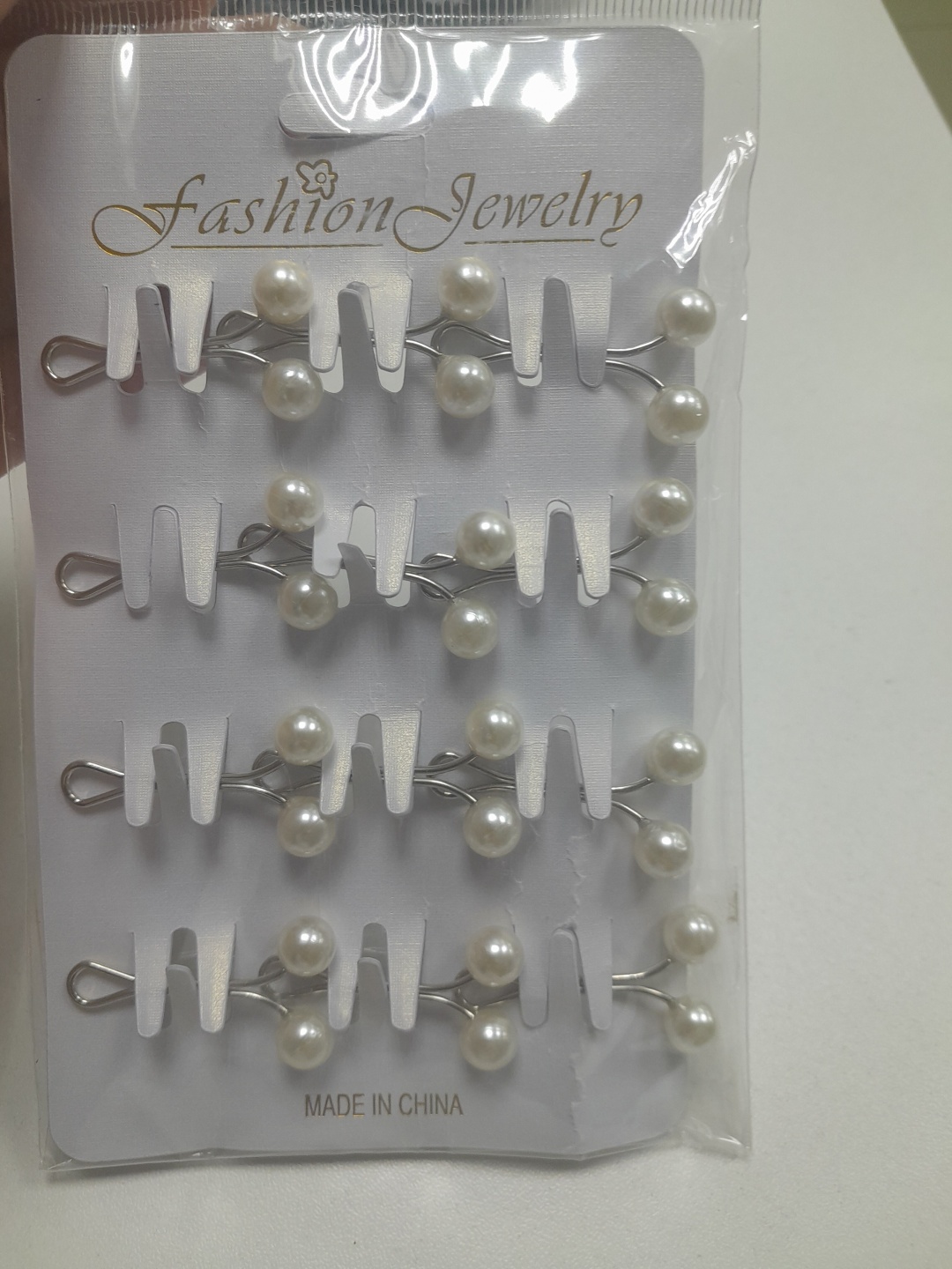 Зажим для платка Fashion Jewelry пластик, бижутерный сплав, бисер, пластик