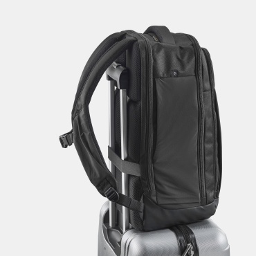 Decathlon 4335198 треккинговый 25 л черный