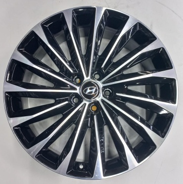 Hyundai Hyundai PX04 7.5x20/5x114.3 D67.1 ET49.5 4 диска черный, серебристый