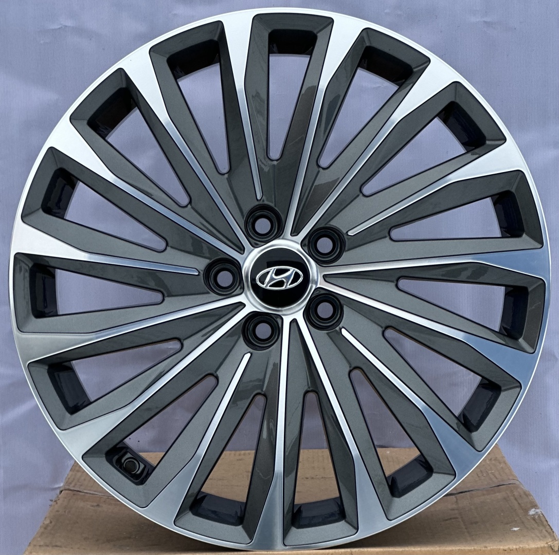 RNO PX04 7.5x20/5x114.3 D67.1 ET49 графит, серебристый