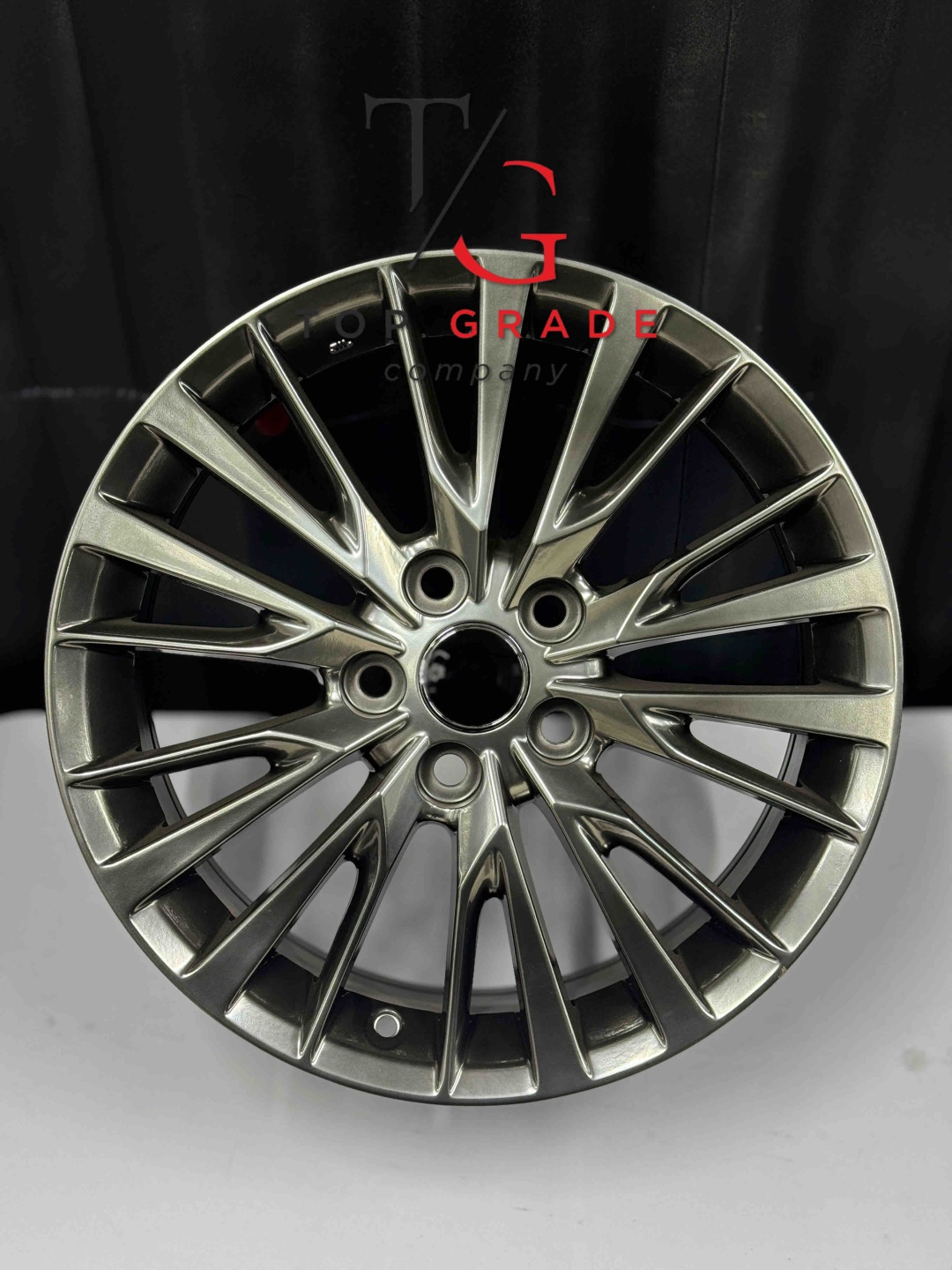 Top Grade Diski0183 7.5x17/5x114.3 D60.1 ET45 4 диска графит