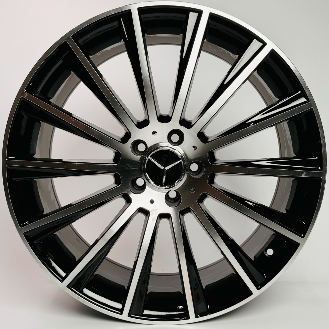 LVZ 1048D 18*8.5-9.5 8.5x18/5x112 D66.6 ET35 4 диска черный, серебристый