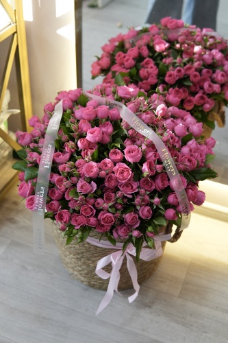 Flowers Almaty композиция с открыткой кустовая роза 19 шт 50 см