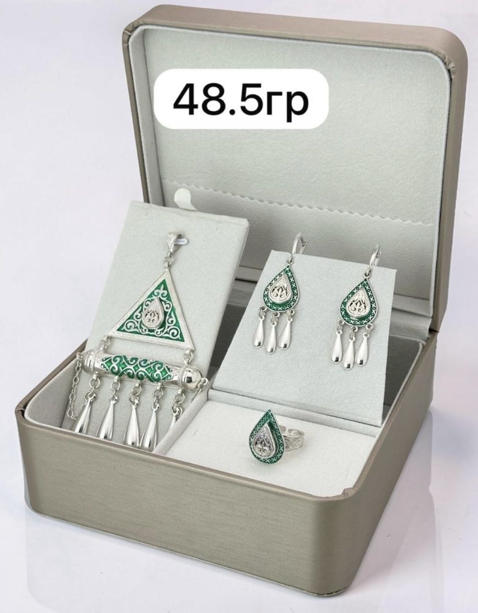 18 КАРАТ 98765 вес 48.5 г серебро, эмаль