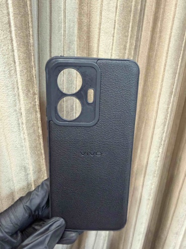 Чехол для Vivo Y17s черный