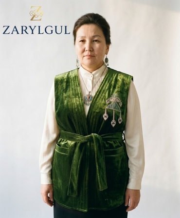 Национальный костюм ZARYLGUL зеленый