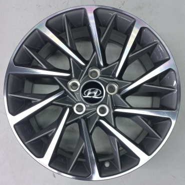 Hyundai Hyundai 0241 7.5x17/5x114.3 D67.1 ET45 4 диска серебристый, серый
